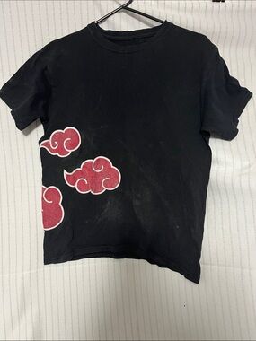 Naruto Shippuden size XS Black Tee with Red Cloud, 100% cotton